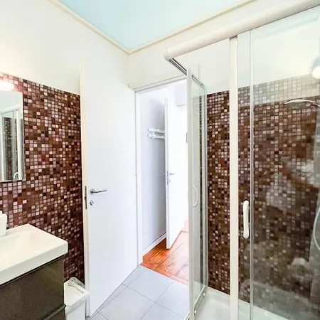 La Fontana 6 *